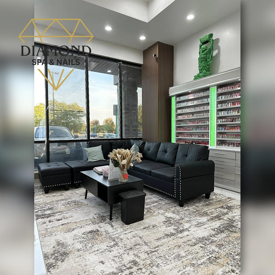 Diamond Nails Spa & Nails Interior